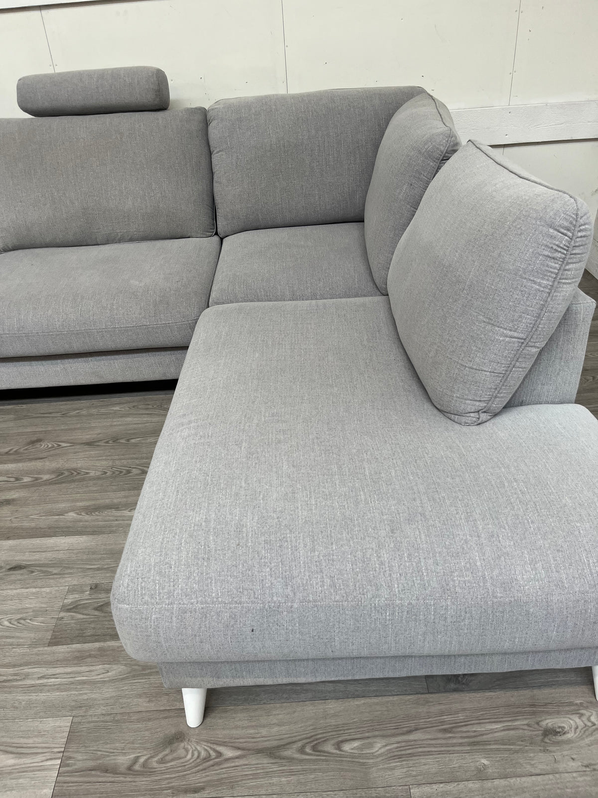 3-sits soffa med divan höger och schäslong vänster