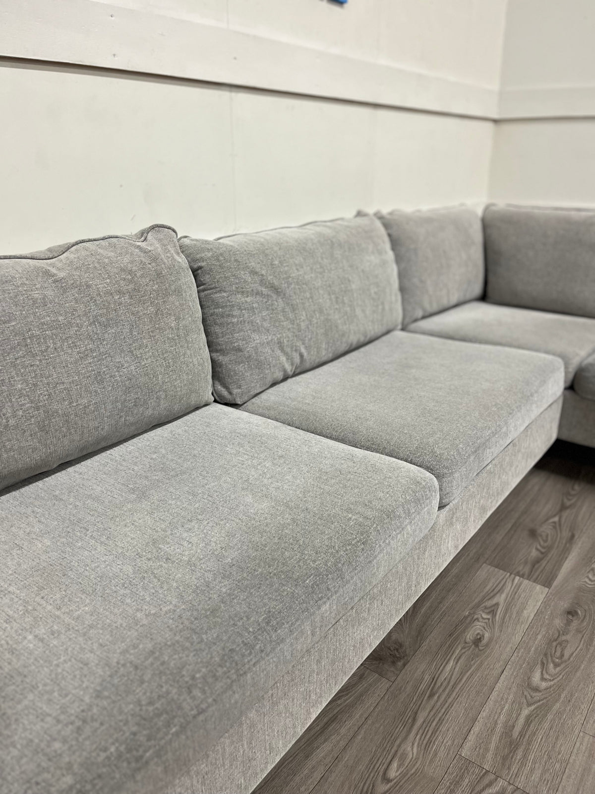 County 2,5-personers sofa med chaiselong højre