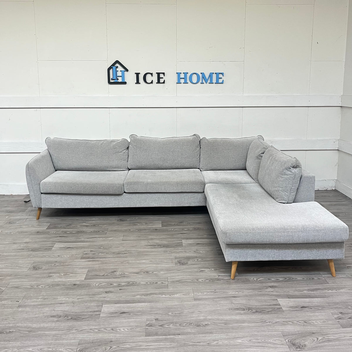 *ljusgrå* 2,5-sits soffa med divan höger