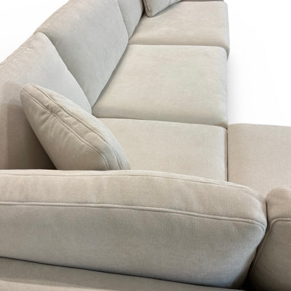 Äpple U-soffa i beige tyg | ICEHOME